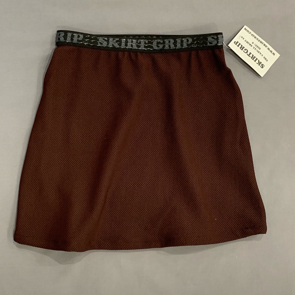 Skirt Grip - The Knit Skirt - brown mesh